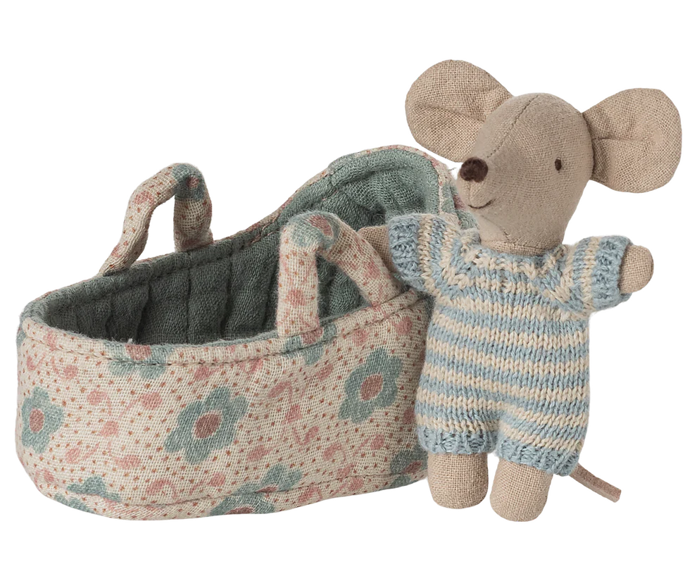 Baby muis in draagmand - Blue.