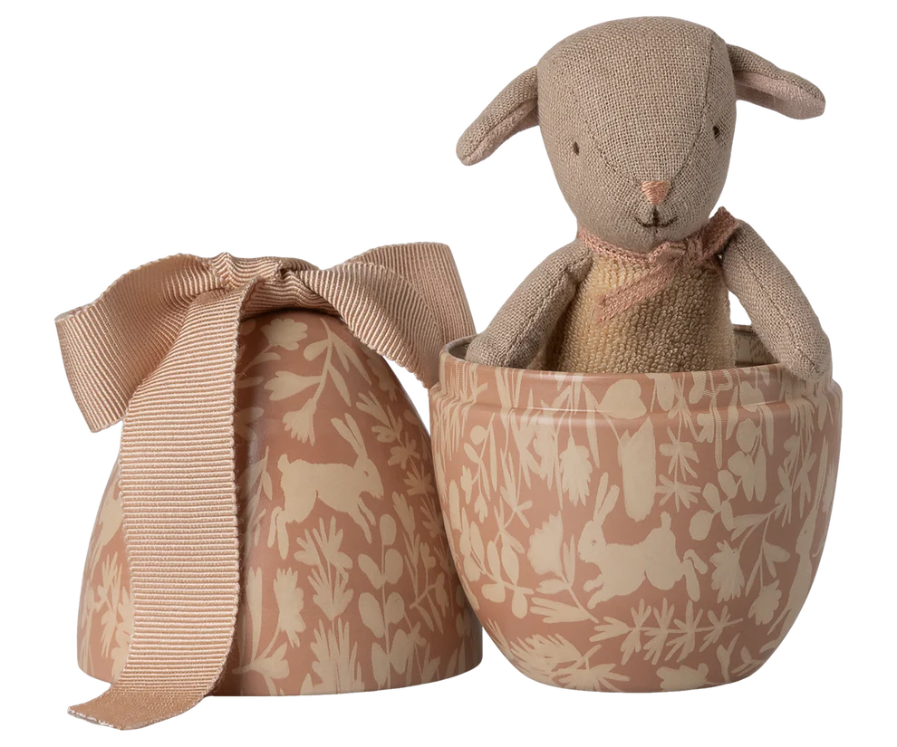 Maileg - Paasei met lammetje - Powder. Verwacht maart