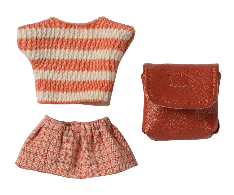 Maileg - Kleding set met rugtas - Koraal - Grote zus muis. Verwacht mei