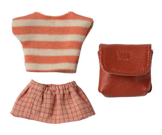 Maileg - Kleding set met rugtas - Koraal - Grote zus muis. Verwacht mei