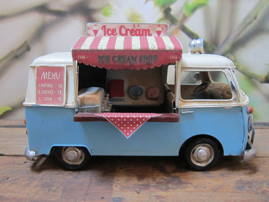 Signes Grimalt - Retro ijs wagen.